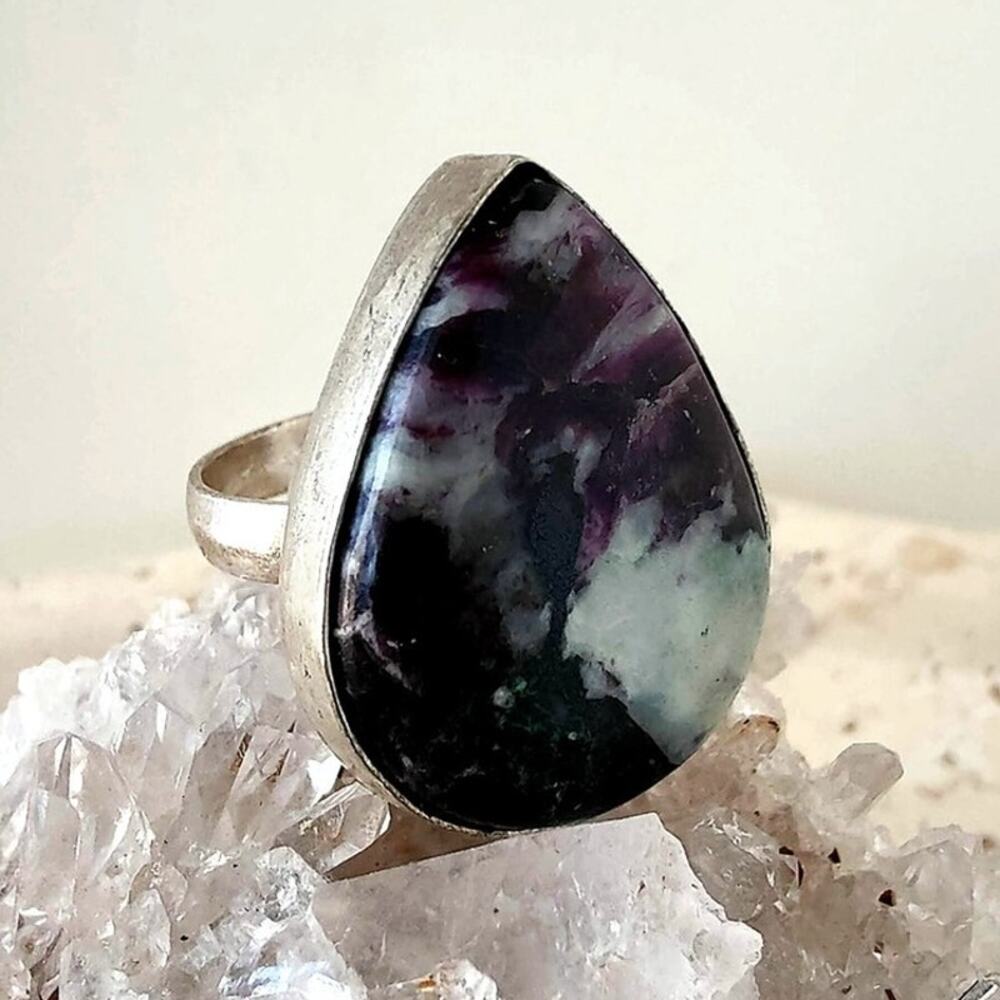 Sterling Silver Tiffany Stone Ring Size 9
